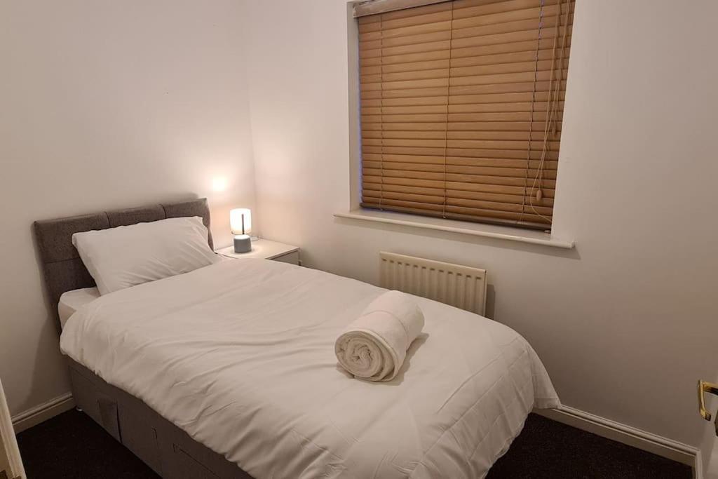Vyna Place-close To Hospital Nottingham