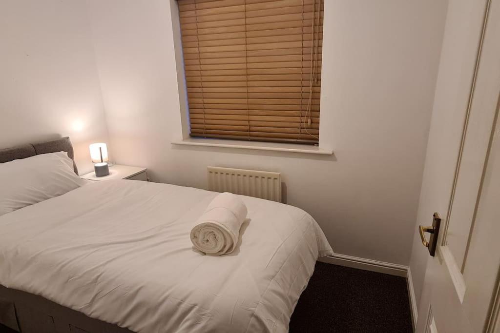 Vyna Place-close To Hospital *