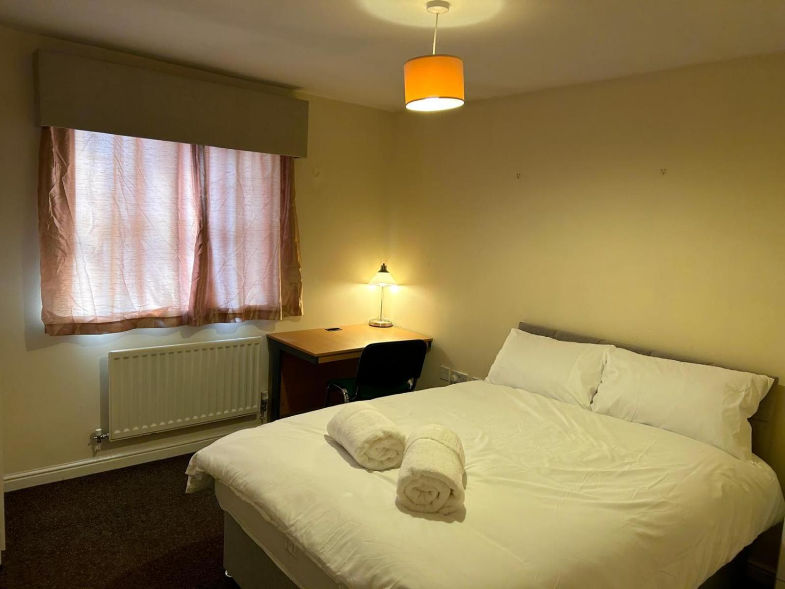 Vyna Place-close To Hospital Nottingham